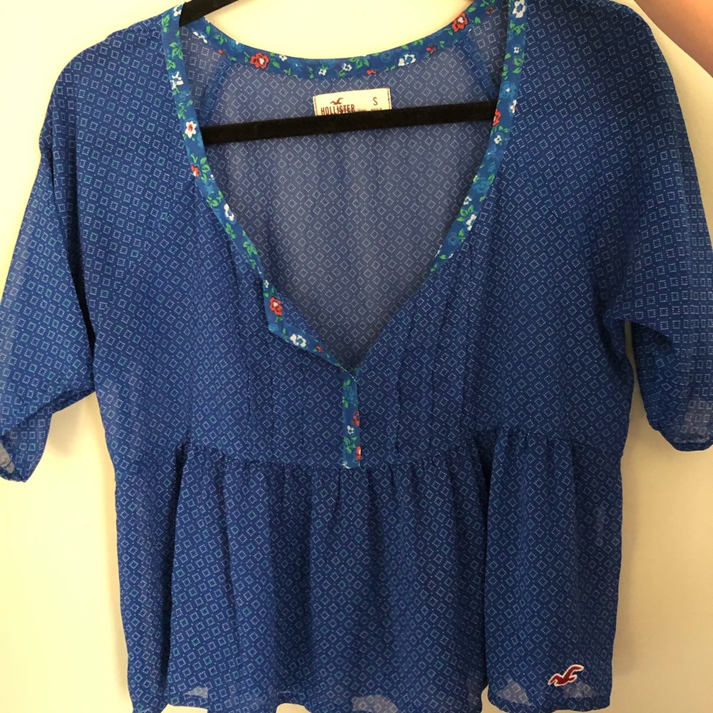 Hollister shirt